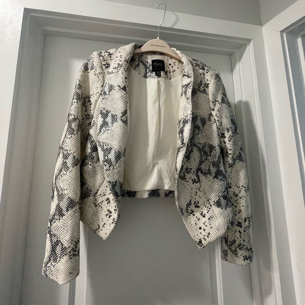 Thalia Sodi Snakeskin Blazer